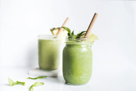 Green Smoothie Recipes, Health Tips + Meal Prep Guide
